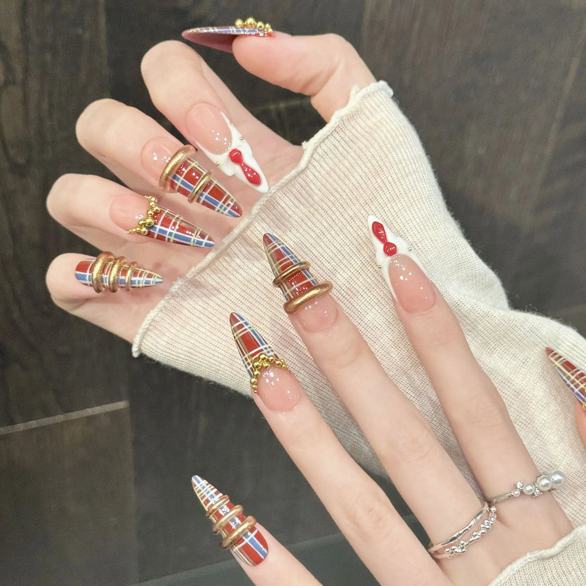 10PCS Long Pointed Handmade Press On Nails, Retro Academic Style, Suitable for Parties and Daily Wear.