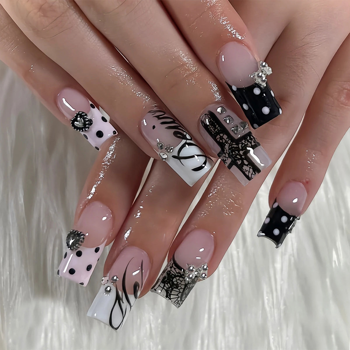 24Pcs French Square Press On Nails Dark Style Matte Finish Press On Nails Artificial Manicure Tool Nail Tips Wearable Fake Nails