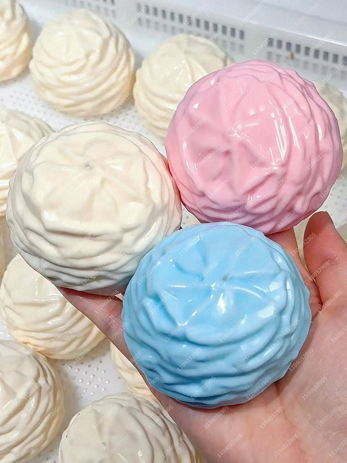 Crunchy Whipping Cream Stress Ball Squishy Toys Moldable Whipped Cream Squeeze Ball ASMR Anti Stress Fidget Toys for Adults
