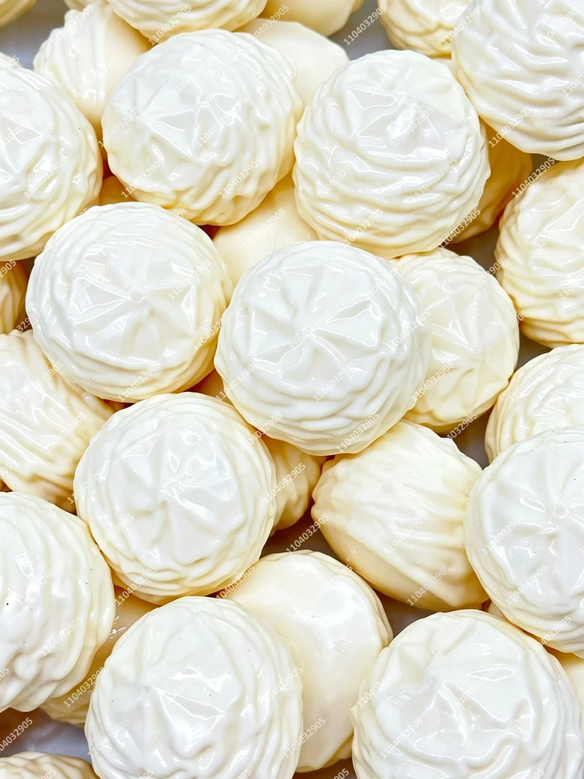 Crunchy Whipping Cream Stress Ball Squishy Toys Moldable Whipped Cream Squeeze Ball ASMR Anti Stress Fidget Toys for Adults