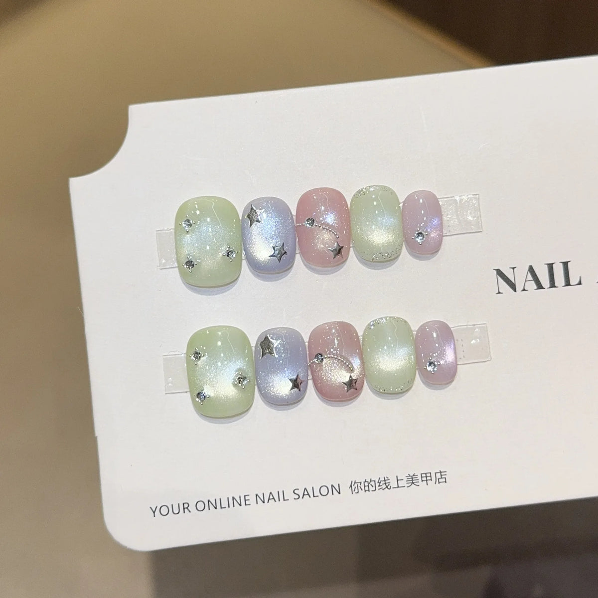 10pcs/set Handmade Press-On Nails - Blue Glossy Fish & Bubbles Design Short Oval Fake Nails with Cat Eye Effect False Nails