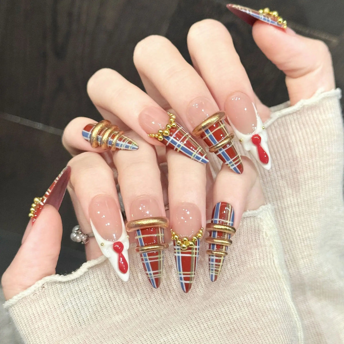 10PCS Long Pointed Handmade Press On Nails, Retro Academic Style, Suitable for Parties and Daily Wear.