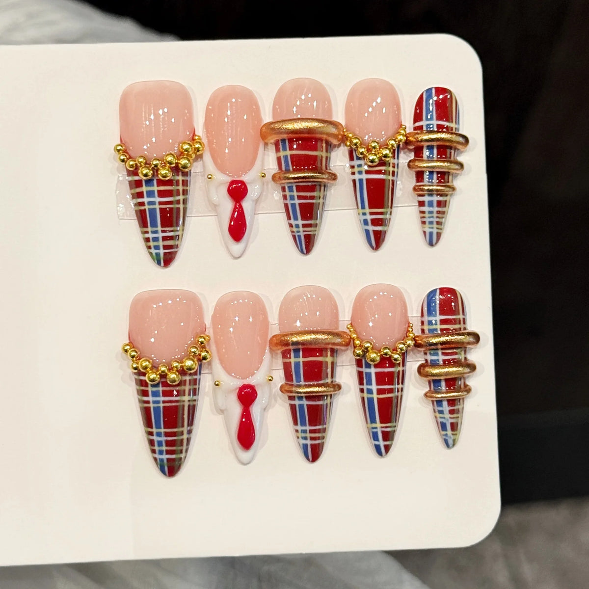 10PCS Long Pointed Handmade Press On Nails, Retro Academic Style, Suitable for Parties and Daily Wear.